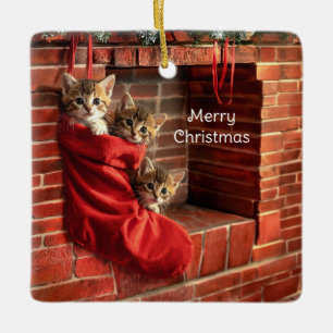 Adorno De Cerámica Tres gatitos en una media de Navidad