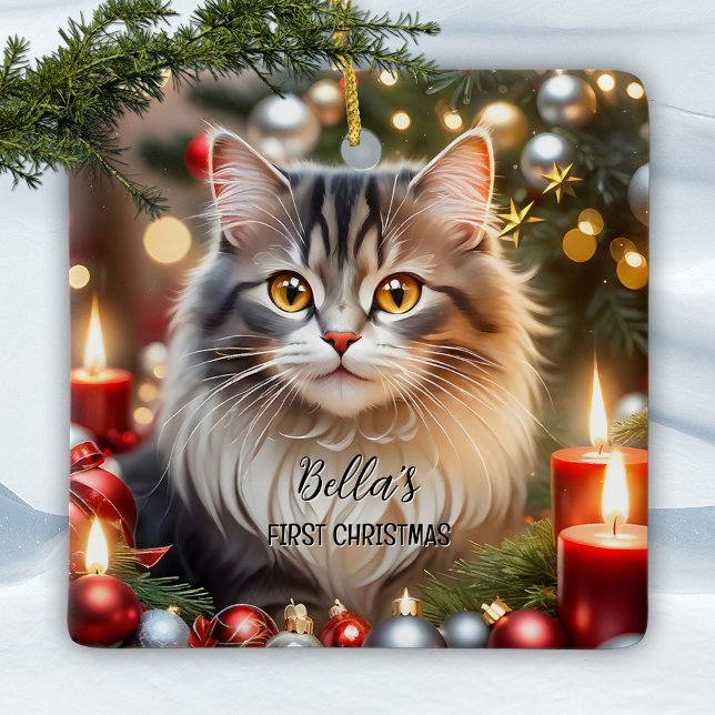 Adorno De Cerámica Tu foto es el primer gato navideño (Christmas ornament featuring your custom cat (or other) photo with optional gold stylized stars)