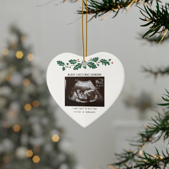 Adorno De Cerámica Ultrasonido de embarazo de la abuela navideña (Merry Christmas Grandma Pregnancy Announcement Ceramic Ornament)