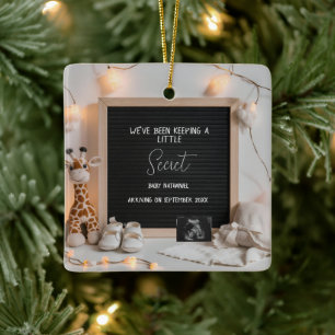 Adorno De Cerámica Una invitación de gestación de jirafa que está muy