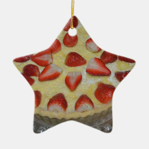 Adorno De Cerámica Una tarta de fresa