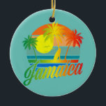 Adorno De Cerámica Vacaciones Retro Jamaica Summer Beach Para Hombres<br><div class="desc">Vacaciones Retro Jamaica Summer Beach Vacation Para Hombres Regalo Familiar De Mujeres. Regalo perfecto para tu padre, mamá, papá, hombres, mujeres, amigos y familiares en el Día de Acción de Gracias, Día del Navidad, Día de la Madre, Día del Padre, 4 de julio de 1776 Día independiente, Día de los...</div>