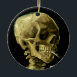 Adorno De Cerámica Van Gogh Smoeleton<br><div class="desc">Ornamento con la pintura al óleo de Vincent van Gogh Skull of a Skeleton with Burning Cigarette (1885-86). ¡Un gran regalo para los amantes del post-impresionismo y del arte holandés!</div>