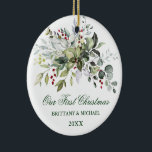 Adorno De Cerámica Vegetación acuática Berries FOTO DE VUELTA Verde<br><div class="desc">Moderno y elegante color de agua verde Pareja Nuestro primer ornamento de Navidad incluye hermosas acuarelas,  vegetación botánica,  hojas de eucalipto,  bayas y otros hermosos follajes. Guión verde. Foto de vuelta.</div>