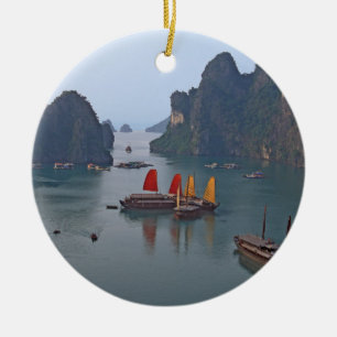 Adorno De Cerámica Veleros en la bahía de Ha Long - Vietnam, Asia