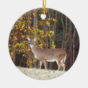 Adorno De Cerámica Venado frente al árbol amarillo otoñal