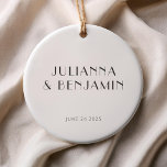 Adorno De Cerámica Vintage Art Deco White Simple Wedding<br><div class="desc">Vintage Art Deco Simple Boda personalizada Ornamento cerámico con texto negro sobre fondo blanco</div>