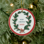 Adorno De Cerámica Vintage Holly Wreath Merry Christmas<br><div class="desc">Vintage Merry Christmas Holly Wreath Ilustracion (1905 Frank Buttolph) Cerámica Ornament. Actualice con el año actual o elimine el campo. Maravilloso regalo de Navidades para la familia y amigos.</div>