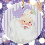 Adorno De Cerámica Vintage púrpura Lilac Winage Santa Christmas Tree<br><div class="desc">Este hermoso y suave adorno violeta de árbol de navidad de Santa Claus,  de lavanda pastel violeta,  presenta un gráfico antiguo de Santa Claus que ha sido coloreado y reimaginado. El fondo es un patrón monocromático de banda vertical tritoniforme. El adorno de cerámica es idéntico en ambos lados.</div>