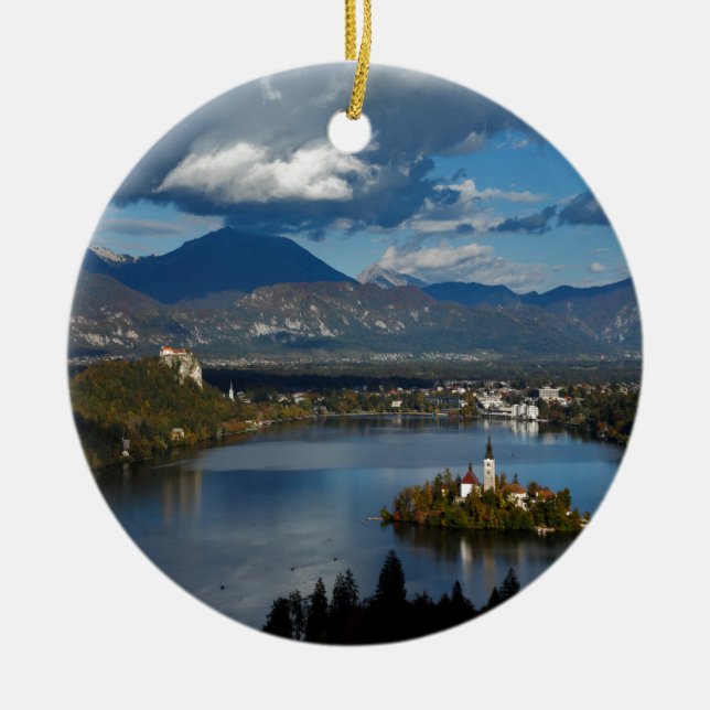 Adorno De Cerámica Vista del lago sangrada de Ojstrica (Frente)