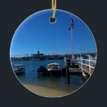 Adorno De Cerámica Vista desde la isla de Balboa, Newport Beach, Cali<br><div class="desc">Una soleada mañana de invierno caminando por la isla Balboa en Newport Beach,  California. La vista a través del canal es el Balboa Pavillion y la zona de diversión de la península de Balboa. Foto tomada en febrero de 2016.</div>