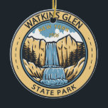 Adorno De Cerámica Watkins Glen State Park New York Badge Vintage<br><div class="desc">Ilustracion del Parque Estatal Watkins Glen. El parque se encuentra en el pueblo de Watkins Glen,  al sur del lago Seneca en el condado de Schuyler,  en la región de Finger Lakes de Nueva York.</div>
