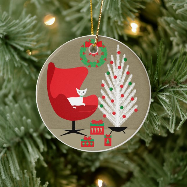 Adorno De Cerámica White Cat in Mid Century Christmas Room (Árbol)
