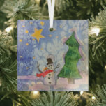 Adorno De Cristal Árbol De Feliz Navidad Y Cuaderno De Snowman Escar<br><div class="desc">Ornamento colgante de decoración de árbol de navidad de vidrio cuadrado impreso con arbol de navidad y acuarela de invierno escarpada pintura original de arte y selecto colección de productos por la impresión TheFabricSeal en tienda a petición en Zazzle.com #ZazzleMade https://www.zazzle.com/store/thefabricseal TheFabricSeal ©️ original. Esta imagen de diseño alegremente divertida...</div>