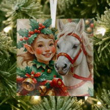 Duende de Navidad con campanas, acebo y caballo