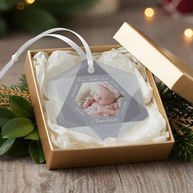 Adorno De Cristal Estadísticas de natalidad de nuestra pequeña joya  (Our Little Gem April Birthstone Baby Birth Stats Glass Ornament)