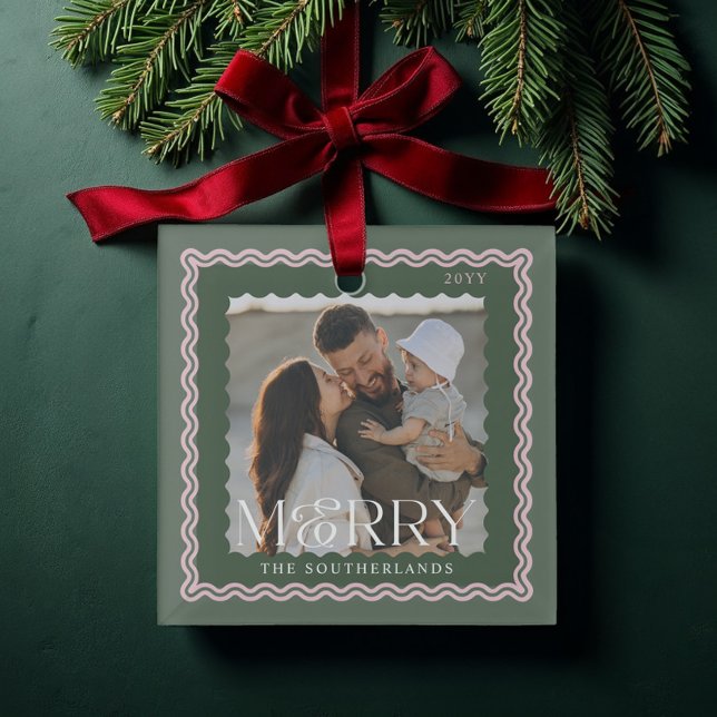 Adorno De Cristal Familia Merry Moderna Retro Wavy Photo Keepsake (Merry Family Modern Retro Wavy Photo Keepsake Glass Ornament)
