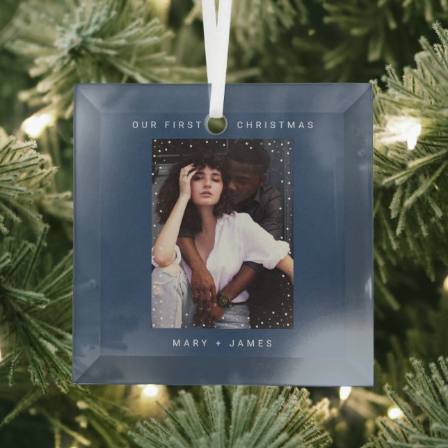 Adorno De Cristal Minimalist and Modern | Merry and Married Photo (in situ)