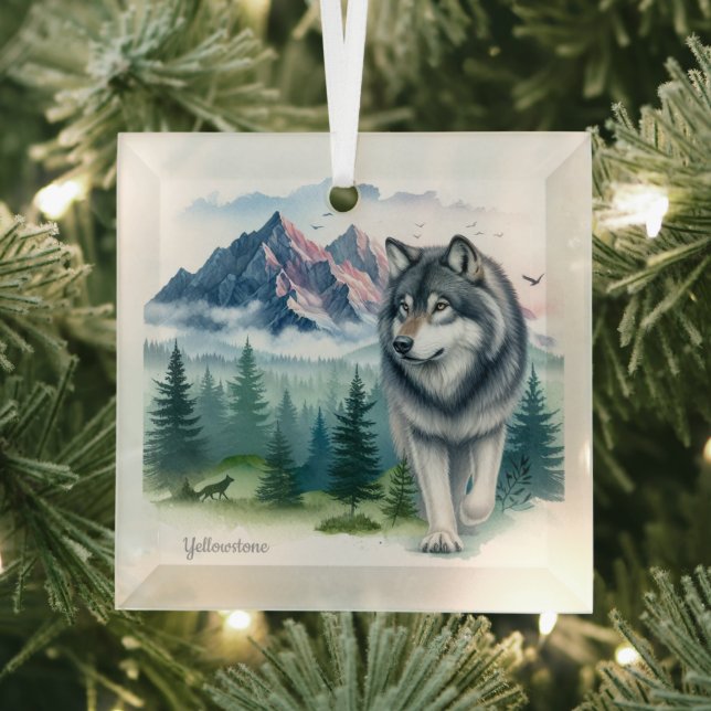 Adorno De Cristal Navidades Yellowstone Wolf Glass Ornament (in situ)