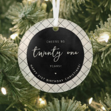 Personalizados vitorean a veintiún años