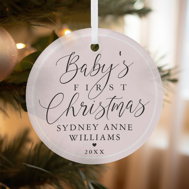 Adorno De Cristal Primer nombre personalizado de Navidad del bebé Ke (Baby's First Christmas Custom Name Pink Keepsake Glass Ornament)