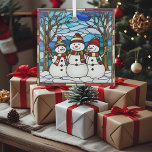 Adorno De Cristal Snowman Family Faux Sained Glass<br><div class="desc">Añade un encanto de invierno alegre a tu árbol con este falso adorno de cristal de la familia Snowman. Este diseño de IA, editado digitalmente, se caracteriza por una adorable familia de muñecos de nieve rodeada de ricos tonos de joyas, que crean un hermoso aspecto de las tradicionales vidrieras. Perfecto...</div>