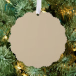 Adorno De Papel Beige Champán<br><div class="desc">El beige champán es una mezcla suave y pálida de beige y dorado claro, besada con sutiles matices de amarillo cálido o rosa. Inspirado en la elegancia atemporal del vino espumoso, este color evoca lujo, sofisticación y celebración. Su brillo discreto lo convierte en un favorito para bodas, eventos corporativos y...</div>