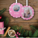 Adorno De Papel Bonito rosa: Nieve y bebé de los primeros Navidade<br><div class="desc">Ornamento de fotos celebrando la primera Navidad de tu bebé con copos de nieve en blanco contra rosa y dos fotos de tu hija.</div>