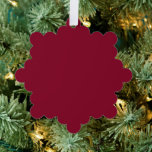 Adorno De Papel Borgoña<br><div class="desc">El burgundy es un color intenso y profundo que combina el rojo oscuro con tonos de púrpura y a veces marrón. A menudo se describe como sofisticado,  lujoso y cálido,  similar al color del vino tinto de la región de Borgoña en Francia.</div>