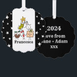 Adorno De Papel Caracteres de Navidades personalizados<br><div class="desc">Esta tarjeta de Navidades personalizada incluye la "tripulación de Navidad". Un grupo de lindos personajes de Navidades pequeños que adoran divertirse y hacer travesuras a los Navidades. El equipo incluye a Snowman,  Navidades Stocking,  Star,  Navidades Pudding,  Present y Candy Cane.</div>