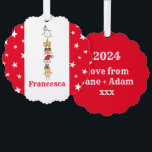 Adorno De Papel Caracteres de Navidades personalizados<br><div class="desc">Esta tarjeta de Navidades personalizada incluye la "tripulación de Navidad". Un grupo de lindos personajes de Navidades pequeños que adoran divertirse y hacer travesuras a los Navidades. El equipo incluye a Snowman,  Star,  Mince Pie,  Present y Santa Hat.</div>