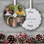 Adorno De Papel Familia de Collages de fotos Monograma Blanco Mist<br><div class="desc">Ornamento navideño familiar personalizado con cuatro fotos familiares,  su nombre inicial,  apellido y el año. Ornamento de Navidad impreso con cuatro fotos familiares alrededor de tu inicial.</div>