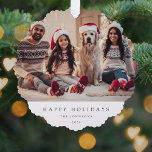 Adorno De Papel Foto mínima de Navidades | Retrato familiar modern<br><div class="desc">Una elegante foto adornada con la tipografía clásica "Felices Fiestas" en negro sobre un simple fondo blanco minimalista. La foto, el nombre y el saludo se pueden personalizar fácilmente para un toque personal. Un diseño de navidades sencillo, minimalista y contemporáneo que destaca en esta temporada de vacaciones. La imagen que...</div>