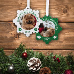 Adorno De Papel Green White Paw imprime a los primeros Navidades d<br><div class="desc">Ornamento fotográfico en forma de copo de nieve con una foto redonda de tu cachorro con texto curvo y adorables huellas de pata en verde y blanco.</div>