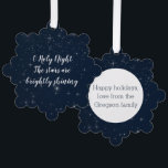 Adorno De Papel Letras de canciones de Navidades de la Santa Noche<br><div class="desc">Esta tarjeta de adorno navideño incluye la letra "O Holy Night las estrellas brillan" en una letra de escritura blanca sobre un fondo de brillantes estrellas brillantes en un cielo nocturno,  junto con tu texto personalizado en la parte posterior.</div>