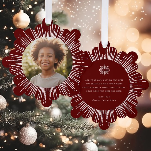 Adorno De Papel Navidades de copo de nieve rojo oscuro retro (Photo retro sunburst dark red snowflake Christmas Ornament Card)