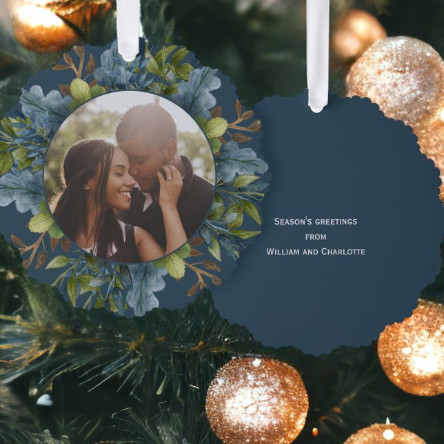 Adorno De Papel Navidades personalizados de la corona festividad f (Photo Holiday Wreath Personalized Christmas Ornament Cards from Ricaso. Unique keepsake card)