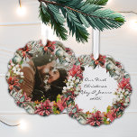 Adorno De Papel Nuestra primera Navidad juntos foto y fecha<br><div class="desc">Añade tu foto favorita de vacaciones a este romántico recuerdo de los recién casados. Nuestra primera Navidad en conjunto adorna con una corona floral de color acuarela de bonito.</div>