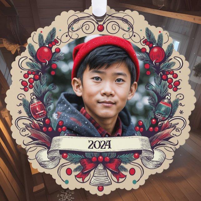 Adorno De Papel Personalizado Dos Navidades de festividad fotográf (Photo Christmas card ornament with your favorite portraits in a nostalgic wreath & custom year)