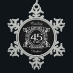Adorno De Peltre Tipo Copo De Nieve 45.º boda escudo de zafiro<br><div class="desc">Un diseño romántico para celebrar tu 45 aniversario de matrimonio. Si quieres ayuda para personalizar este diseño, por favor contacta conmigo, es un botón de preguntar a este diseñador, justo debajo de este texto. Este escudo de 45 años, 45 años, aniversario boda, tiene el sapphire de texto como el regalo...</div>