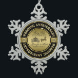 Adorno De Peltre Tipo Copo De Nieve 50.º Boda de Aniversario-Caballo y Transporte<br><div class="desc">Glamoroso y elegante plato conmemorativo del 50 aniversario del boda. Negro y oro con acentos de diamante. Caballo y carruaje boda y negro y oro. Personalizable. El cuento de hadas continúa.</div>
