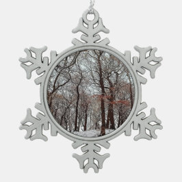 Adorno De Peltre Tipo Copo De Nieve Árboles, con hojas de naranja, en la nieve