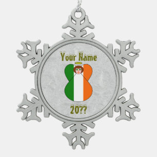 Adorno De Peltre Tipo Copo De Nieve Bandera del Ángel Irlandés Ojos de Trébol Pelo Roj