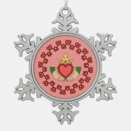 Adorno De Peltre Tipo Copo De Nieve Claddagh y Red Knotwork sobre rosa