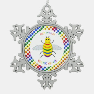 Adorno De Peltre Tipo Copo De Nieve Cute LGBT Orgullosa Abeja Arcoíris y Flores