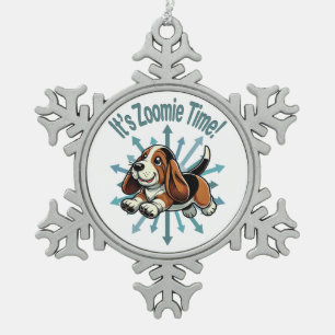 Adorno De Peltre Tipo Copo De Nieve Es el montón de tiempo basset de Zoomie