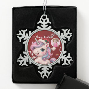 Adorno De Peltre Tipo Copo De Nieve Foto de niña de unicornio de Navidad color carmesí