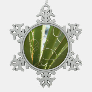 Adorno De Peltre Tipo Copo De Nieve Fotografía de la naturaleza de hojas de yuca verde