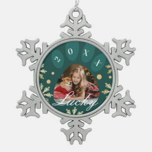 Adorno De Peltre Tipo Copo De Nieve Fotografía impresa por Mascota verde y dorado y co