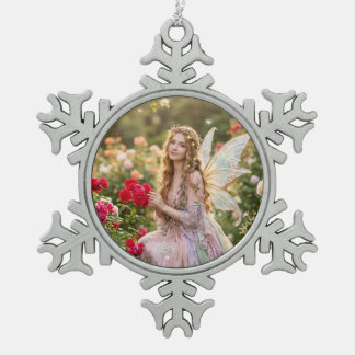 Adorno De Peltre Tipo Copo De Nieve Hermosa princesa hada en jardín de rosas